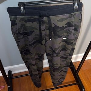 Nike Dri-Fit camo jogger sweatpants